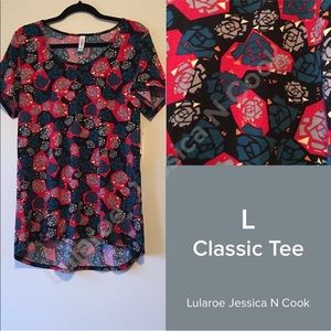Large new with tags Lularoe Classic. T